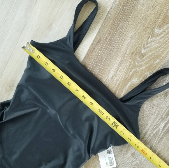 Lululemon Waterside Square Neck One Piece Swim Bikini Black Athletic NWT sz 8 - Picture 8 of 12